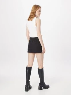 COTTON ON Mini-jupes Jupe BOBBIE Femme Noir 10 COTTON ON Mini-jupes Jupe BOBBIE Femme Noir -Edited You Boutique 7c2e9bad29b2f7bfe8c69a6721812f2c