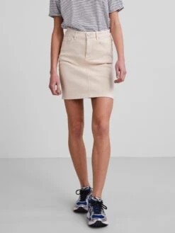 Pieces Mini-jupes Jupe LILI Femme Blanc -Edited You Boutique 91ce728239f0ba4ec135813af7f3e5f5