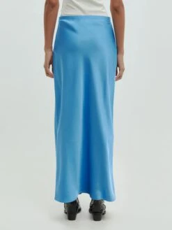 EDITED Jupes Longues Jupe Silva Femme Bleu 10 EDITED Jupes Longues Jupe Silva Femme Bleu -Edited You Boutique b57e8d3c9b02347c3c2cc9649751be26