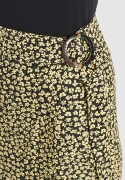 Khujo Mini-jupes Jupe Armata Femme Noir -Edited You Boutique c875d67d19730adf255bc8425b6d1787