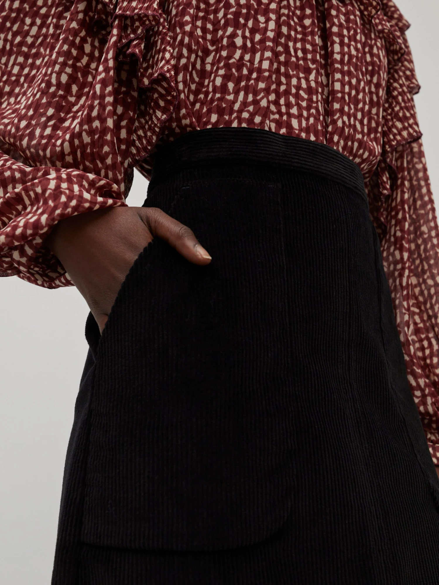 EDITED Mini-jupes Jupe Arlette Femme Noir 5 EDITED Mini-jupes Jupe Arlette Femme Noir – Image 3