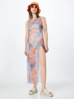 WEEKDAY Robes De Plage Vêtement De Plage Joanne Femme Bleu Clair -Edited You Boutique db4307d294ca4e43c9fe31fc3c4b0b2e