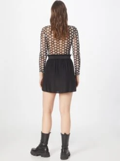 Vero Moda Mini-jupes Jupe BEAUTY Femme Noir 10 Vero Moda Mini-jupes Jupe BEAUTY Femme Noir -Edited You Boutique e2d379ce53c7c336fb03423591bcb467