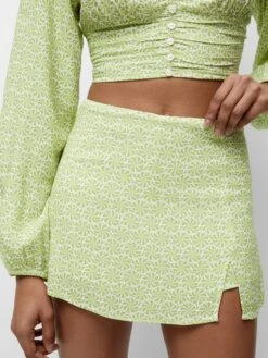 PULL & BEAR Mini-jupes Jupe Femme Vert Clair -Edited You Boutique e6ea6e37d913cf0cd6eed618b2aeec6b