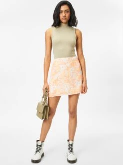 Hollister Mini-jupes Jupe Femme Orange / Saumon -Edited You Boutique f9c3cc49984c4dd8079ebc7654698c20