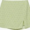 PULL & BEAR Mini-jupes Jupe Femme Vert Clair 2 PULL & BEAR Mini-jupes Jupe Femme Vert Clair -Edited You Boutique fb9c2fd4a0c5aa5e1c8cdaed3f2bf9d5